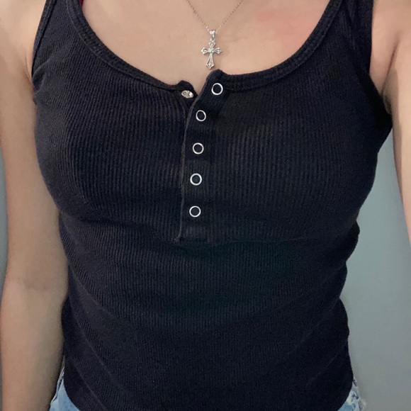 black tank top with silver buttons - Picture 1 of 3